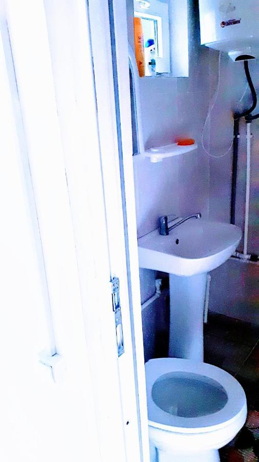 Laila Guest House Mestia Bagian luar foto