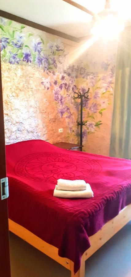 Laila Guest House Mestia Bagian luar foto