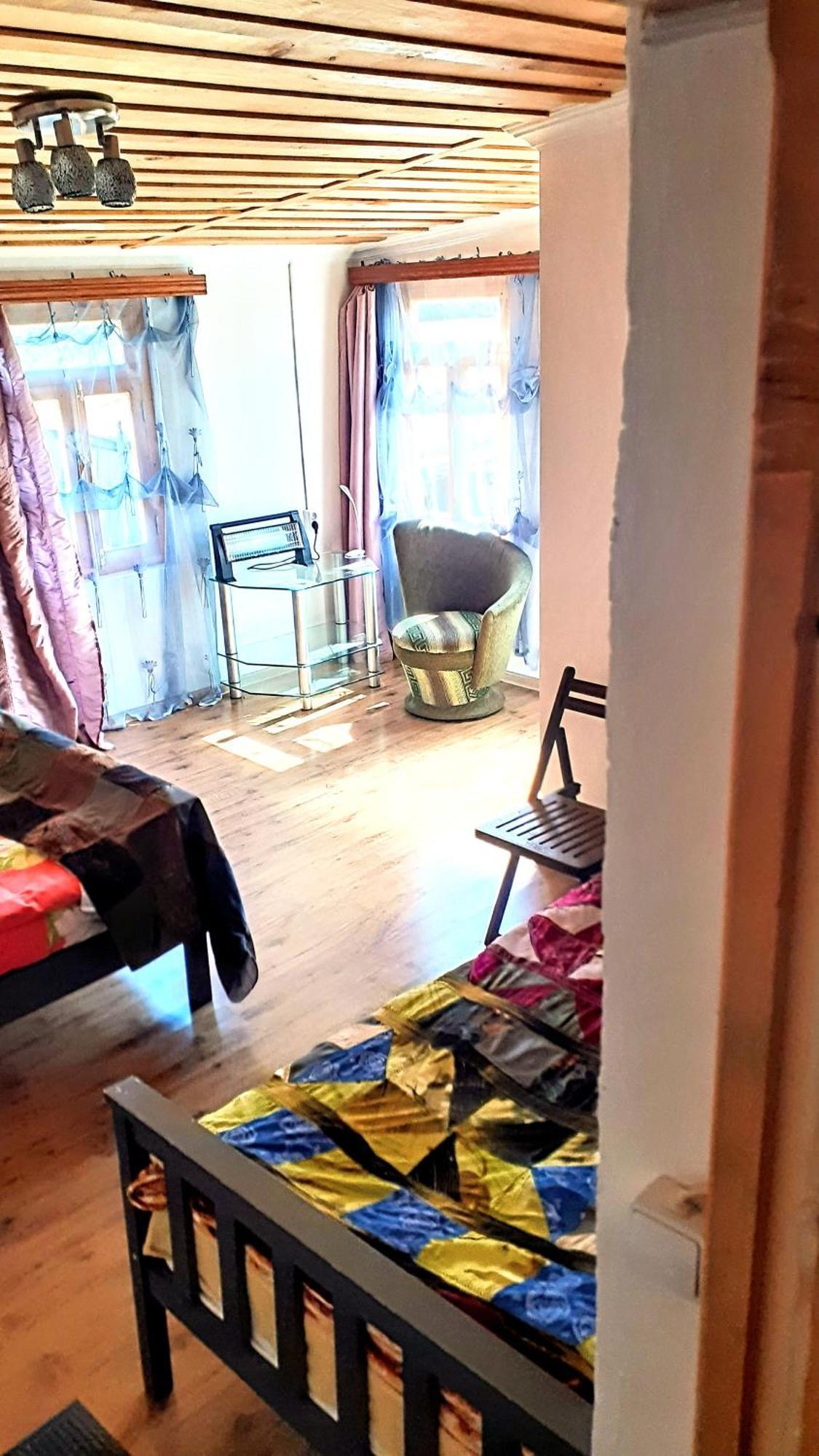 Laila Guest House Mestia Ruang foto