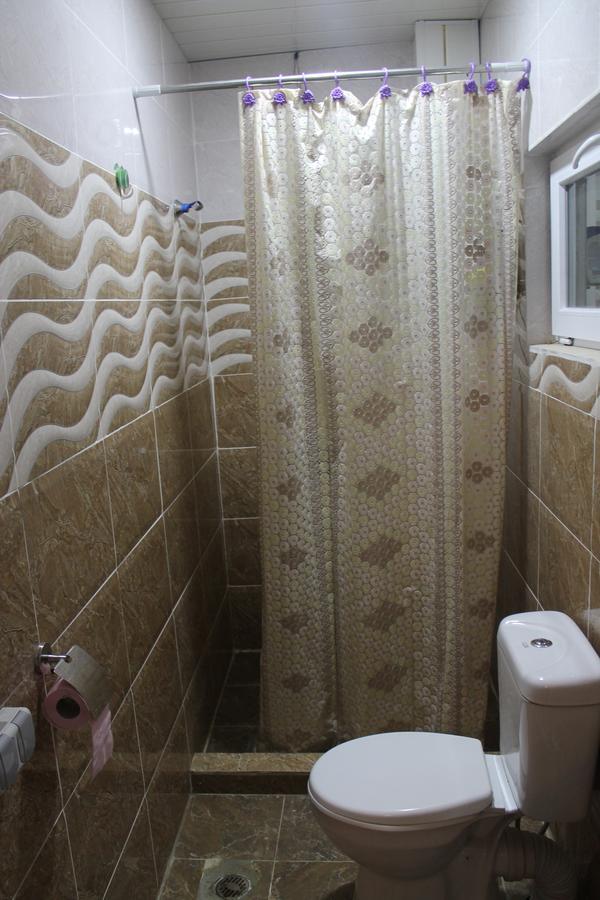 Laila Guest House Mestia Bagian luar foto